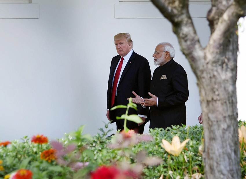 "Donald Trump, Narendra Modi, PM Modi, President Trump, India USA Relation, PM Modi's Foreign Visit, Modi America Visit, Jansatta"/