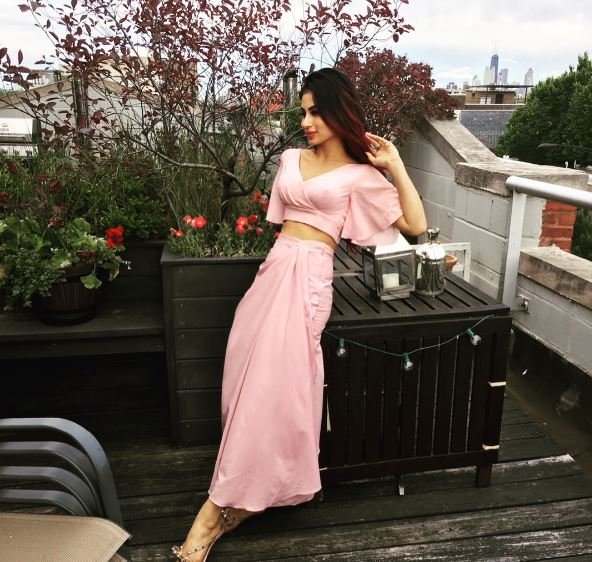 mouni roy, mouni roy Naagin, mouni roy latest Photos, mouni roy US TRrip, naagin Fame mouni roy,