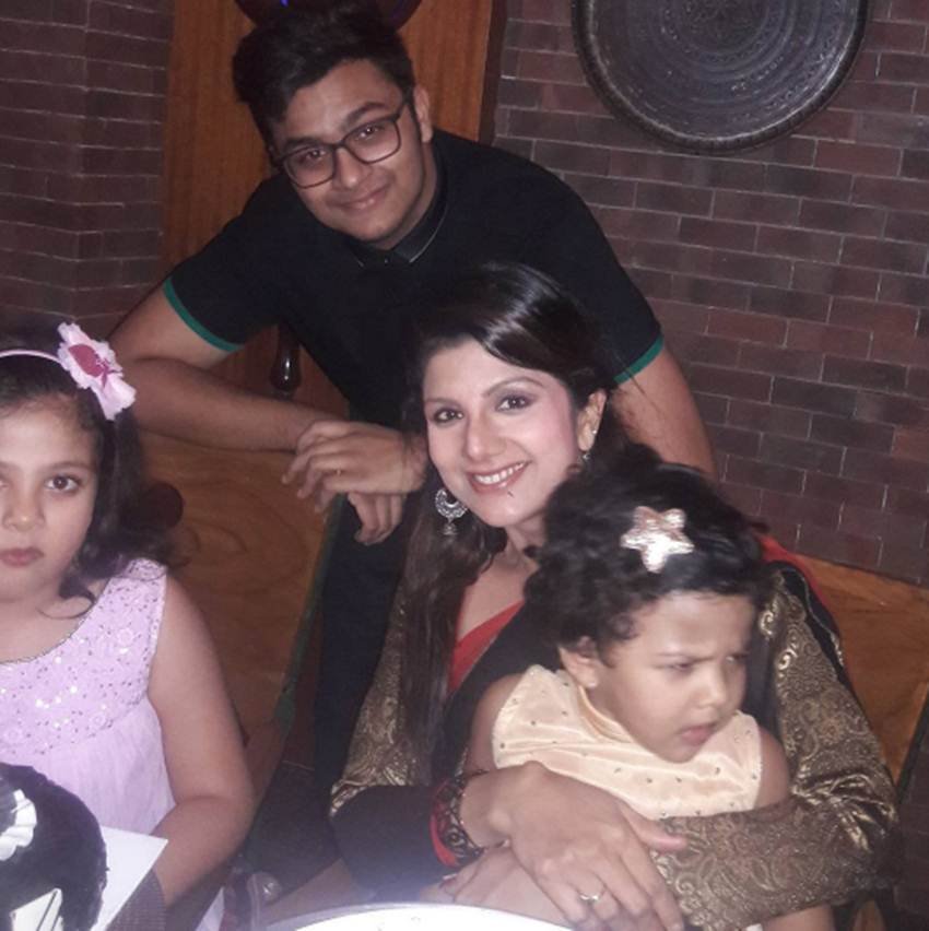 Movies of Salman Khan & Rambha, Bollywood Actress Ramba, Rambha, Judwa Actress Ramba, Rambha With her Family, Rambha Marriage, rambha daughter's, rambha Martiage Photos, rambha Latest Photos