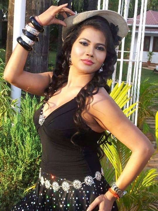 seema Sing, Bhojpuri ACtress Seema Singh, Seema Singh Bhopuri Film, Seema Singh Movies, Seema Singh Photos