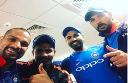 बांग्लादेश को 9 विकेट से रौंदने के बाद जीत के जश्न में डूबी टीम इंडिया, शिखर धवन ने पोस्ट की फोटो