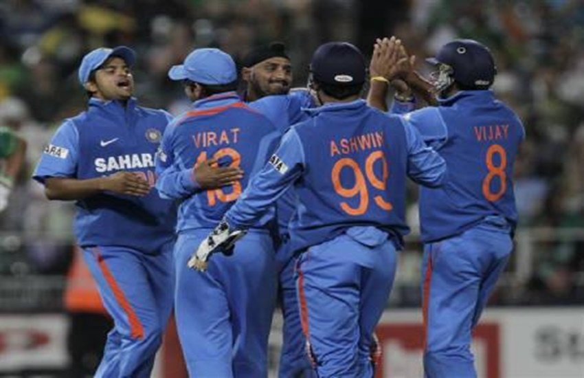 Know the reason behind indian cricketer Virat Kohli, shikhar dhawan and Yuvraj Singh's jersey numbers, Virat Kohli, MS Dhoni, Rohit Sharma, Shikhar Dhawan, Yuvraj Singh, jersey, Virat Kohli jersey number, MS Dhoni jersey number, Rohit Sharma jersey number, Shikhar Dhawan jersey number, Yuvraj Singh jersey number Know the reason behind indian cricketer Virat Kohli, shikhar dhawan and Yuvraj Singh's jersey numbers, Virat Kohli, MS Dhoni, Rohit Sharma, Shikhar Dhawan, Yuvraj Singh, jersey, Virat Kohli jersey number, MS Dhoni jersey number, Rohit Sharma jersey number, Shikhar Dhawan jersey number, Yuvraj Singh jersey number