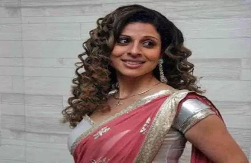 तनाज ईरानी - तनाज ईरानी ने फरीद कुर्रिम से शादी की थी। फरीद एक थिएटर आर्टिस्ट रहे थे। दोनों का रिश्ता ज्यादा दिन नहीं चला। फरीद से तलाक लेकर तनाज ने बख्तियार ईरानी से शादी कर ली। (photo source- Indian express)