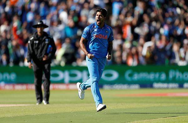 Wahab Riaz, Injured, Yuvraj Singh, ICC Champions Trophy 2017, India vs Pakistan, match, india, pakistan, india vs pakistan, cricket score, क्रिकेट, लाइव क्रिकेट स्कोर, क्रिकेट लाइव मैच, क्रिकेट मैच आज, live cricket score, live score, cricket score, live india vs pakistan, ind vs pak live, ind vs pak, live ind vs pak, india vs pakistan champions trophy 2017, india vs pakistan champions trophy, ind vs pak champions trophy 2017, india vs pakistan live match, india vs pakistan live odi, Pak vs Ind ODI, ind vs pak champions trophy, ind vs pak 2017, cricket score updates