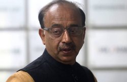 पाकिस्तान के साथ क्रिकेट पर बोले खेलमंत्री विजय गोयल- उन्होंने लक्ष्मण रेखा पार कर दी है