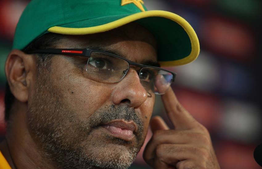 पाकिस्तान के पूर्व तेज गेंदबाज वकार यूनिस। 
फोटो-इंडियन एक्सप्रेस 