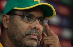 ICC Women’s World Cup 2017: महिला क्रिकेट के लिए 30 ओवर के खेल की राय देकर ऐसे फंसे वकार यूनुस