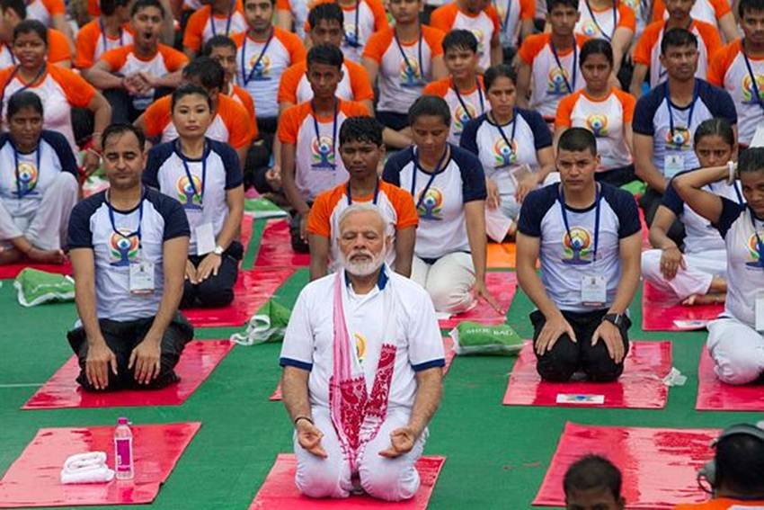 international yoga day, international yoga day 2017, yoga day 2017 india, yog divas 2017, yog divas, yog divas India, yog divas 2017 Live, yog diwas, yog diwas 2017, live international yoga day, yoga day, world yoga day 2017, yoga day 2017, योग डे, योग डे 2017, अंतर्राष्ट्रीय योग दिवस, world yoga day, international yoga day live, अंतर्राष्ट्रीय योग दिवस 2017, योग दिवस, योग दिवस 2017, इंटरनेशनल योग डे 2017, PM Modi, Narendra modi, Yogi Adityanath, इंटरनेशनल योग डे, yoga day latest news, yoga day news"