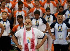 international yoga day, international yoga day 2017, yoga day 2017 india, yog divas 2017, yog divas, yog divas India, yog divas 2017 Live, yog diwas, yog diwas 2017, live international yoga day, yoga day, world yoga day 2017, yoga day 2017, योग डे, योग डे 2017, अंतर्राष्ट्रीय योग दिवस, world yoga day, international yoga day live, अंतर्राष्ट्रीय योग दिवस 2017, योग दिवस, योग दिवस 2017, इंटरनेशनल योग डे 2017, PM Modi, Narendra modi, Yogi Adityanath, इंटरनेशनल योग डे, yoga day latest news, yoga day news"