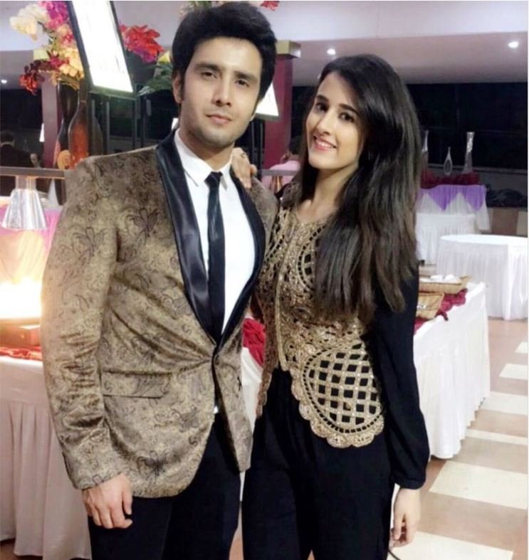 जान टीवी शो एक था राजा एक थी रानी में नजर आ चुके हैं।