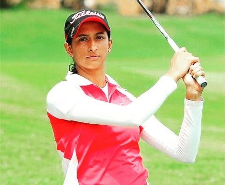 गोल्फ के अलावा अनीशा को क्रिकेट, हॉकी, टेनिस और बैडमिंटन भी पसंद है। अनीशा ने 12 साल की उम्र से ही गोल्फ खेलना शुरू कर दिया था।