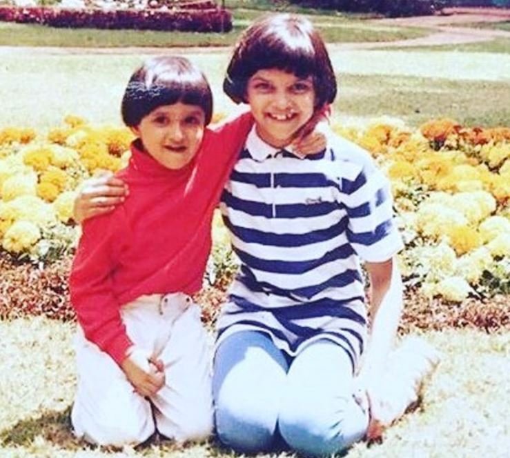 अनिशा के ट्विटर पर करीब 50 हजार और इंस्ट्रग्राम पर 2 हजार फौलोवर्स हैं।