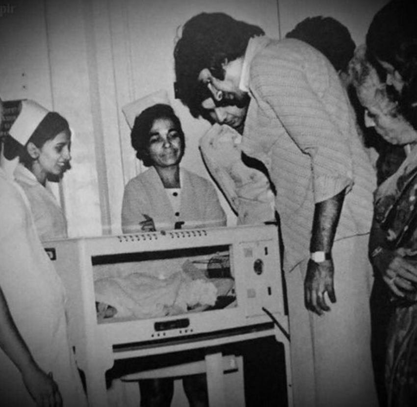 Amitabh bachchan, big b, Amitabh bachchan instagram photos, Amitabh bachchan memories, Amitabh bachchan old photos, jaya bachchan old photos, Amitabh bachchan in sholey, Amitabh bachchan latest photos, Amitabh bachchan movies, Amitabh bachchan hit songs, Amitabh bachchan house photos, entertainment news, jansatta