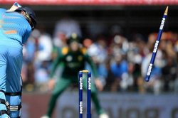 VIDEO: जब क्रिकेट मैदान पर हुआ था अजब हादसा, सिर्फ 1 बॉल पर 3 खिलाड़ी हो गए चोटिल