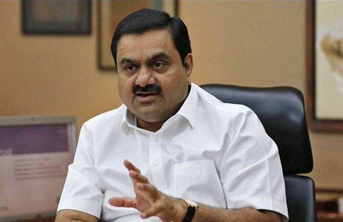 ब्रिटिश अखबार का दावा- अडानी समूह की कंपनी ने की 1500 करोड़ की हेराफेरी और टैक्स चोरी