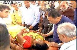 Amarnath, Amarnath yatra, Amarnath Terror Attack, Amarnath attack, AmarnathYatra pilgrims, Mortal remains, Surat airport, Surat, Vijay Rupani, Gujarat CM Vijay Rupani, Compensation, Surat news, Gujrat news, Hindi news