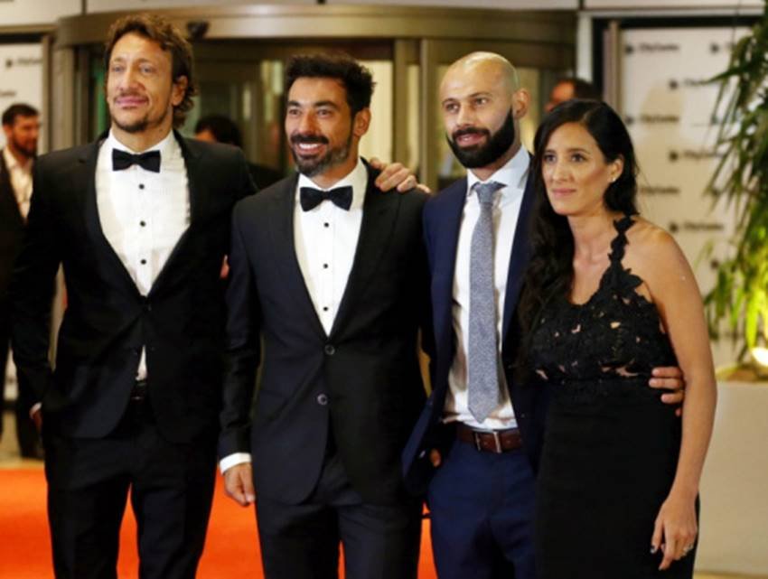Lionel Messi, Lionel Messi wedding, Lionel Messi marriage, Lionel Messi Antonella Roccuzzo, Antonella Roccuzzo and Messi marriage, Messi Antonella, Messi marries Antonella, Antonella Roccuzzo, Football, Soccer, Neymar, Luis Suarez, Gerard Pique, Carles Puyol, Sports News, Messi marriage photos
