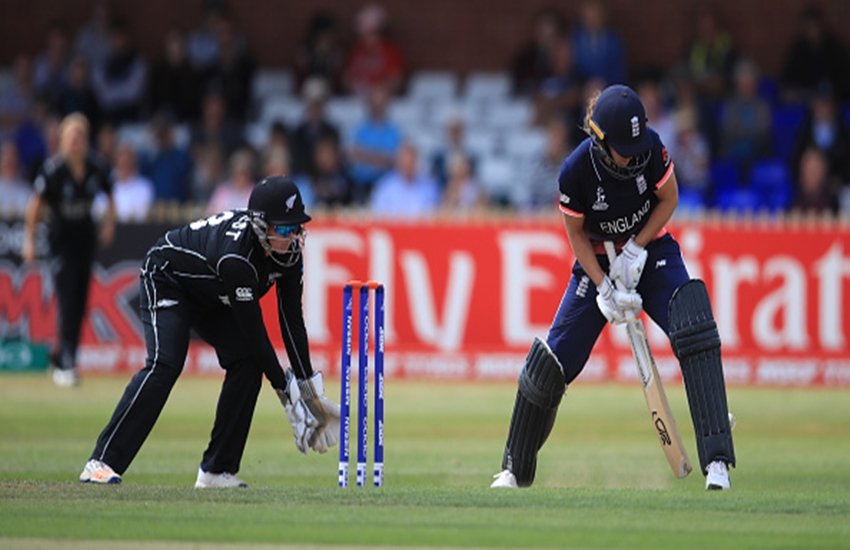 Womens world cup 2017, Natalie Sciver, Natmeg shot, video, england vs New Zealand, Natalie Sciver Natmeg shot, Womens world cup, Womens world cup england vs New Zealand