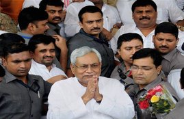 Nitish Kumar, Trust vote, Nitish Kumar in Bihar Assembly, Nitish Kumar, Tejashwi Yadav, Bihar chief Minister, Namaj, Bihar news, Hindi news, Jansatta