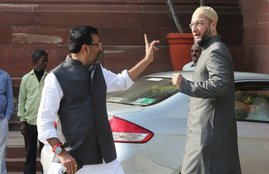 Narendra modi, PM modi, Israel, PM modi Israel visit, Modi Israel visit, Modi israel visit 2017, Asaduddin Owaisi, Owaisi, AIMIM, Palestine, India's foreign policy, Hindi news, International news