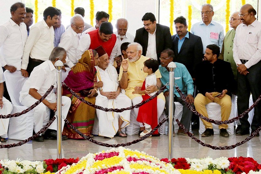 Prime Minister, Narendra Modi, Modi meet with Kalam Family, former President APJ Abdul Kalam,APJ Abdul Kalam Family, APJ Abdul Kalam, APJ Abdul Kalam Family memorial, APJ Abdul Kalam Family memorial inauguration, PM Modi, Modi Kalam