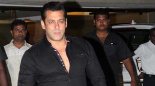 salman khan, salman khan arms act case, salman khan jodhpur court, salman khan bail bond, salman khan arms case verdict, salman khan court verdict, salman khan legal trouble, salman khan controversies, salman khan cases, salman khan news