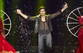 Bollywood Celebrities at Wedding, Bollywood Celebrities Charging to Attend Wedding, Shah Rukh Khan Charges For Wedding Appearances, Salman Khan Charging For Performing At Wedding, Actors at Wedding, Sunny leone charge to perform on wedding, jansatta