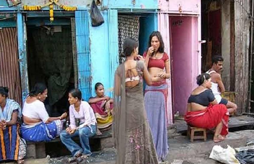 Women sell at 10 rupees