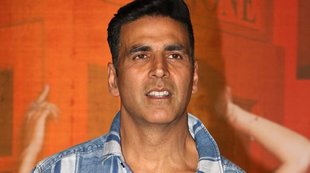 Kangana Ranaut, Kangana Ranaut injured, bollywood stars Injured in Shooting, Filming Accidents In Bollywood, shooting accident, salman khan, shahrukh khan, amitabh bachchan, aishwarya rai, abhishek bachchan, akshay kumar, john ibrahim, Hrithik Roshan, hritik roshan, Manikarnika Queen of Jhansi, Kangana Ranaut Manikarnika Queen of Jhansi, Kangana Ranaut injured on sets, Kangana ranaut injured on sets in Hyderabad, Kangana ranaut hospitalised, jansatta