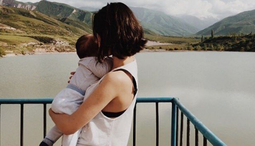 Aliya Shagieva,Aliya Shagieva Breastfeeding,Aliya Shagieva Instagram,Aliya Shagieva Son,breastfeeding,Kyrgyzstan,Kyrgyzstan President,Kyrgyzstan President Daughter