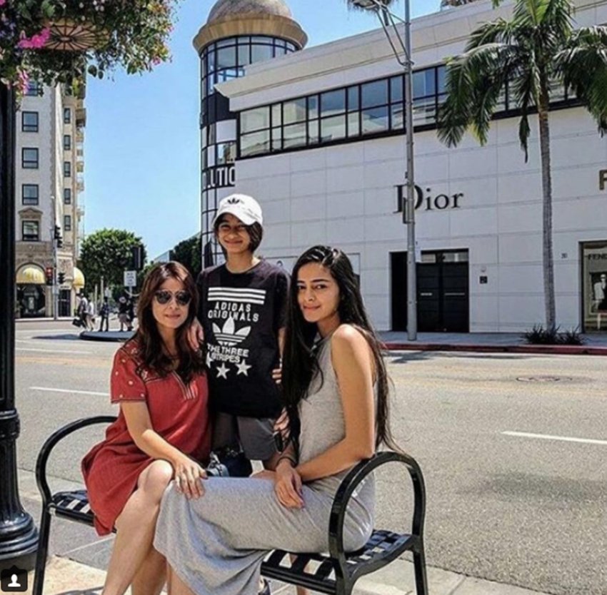 वहीं अनन्या ने मुंबई में डांस क्लास भी ज्वॉइन की है।