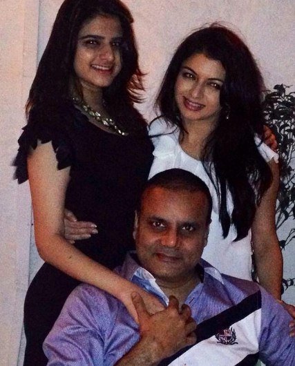 Bhagyashree, salman khan, maine pyar kiya, avantika dassani, Bhagyashree daughter, Bhagyashree daughter hot photos, Avantika Dassani hot, Avantika Dassani boyfriend, Abhimanyu Dasani, himalay dasani, star daughters