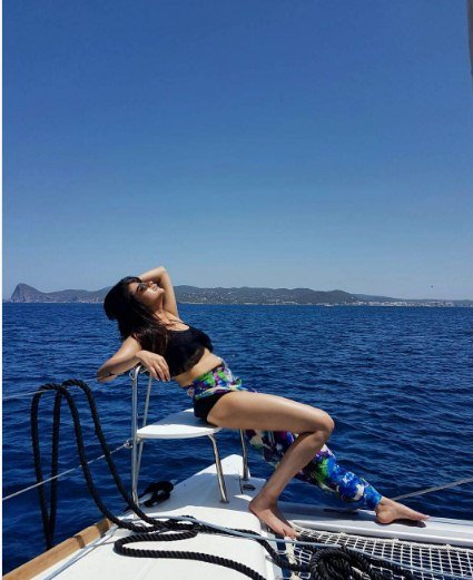 Bhagyashree, salman khan, maine pyar kiya, avantika dassani, Bhagyashree daughter, Bhagyashree daughter hot photos, Avantika Dassani hot, Avantika Dassani boyfriend, Abhimanyu Dasani, himalay dasani, star daughters