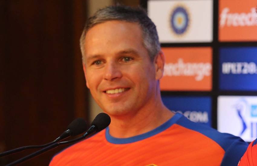 cricketers jobs before cricket, indian cricketers and their professions, Cricketers and their past professions, International Cricketers and their Profession, Cricketers And Their Early Professions, mahendra singh dhoni, shane bond, cricketers profession