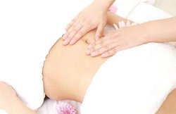 नाभि में ये चीजें लगाने पर आता है चेहरे पर चमक, कई बीमारियों से मिलेगी मुक्ति