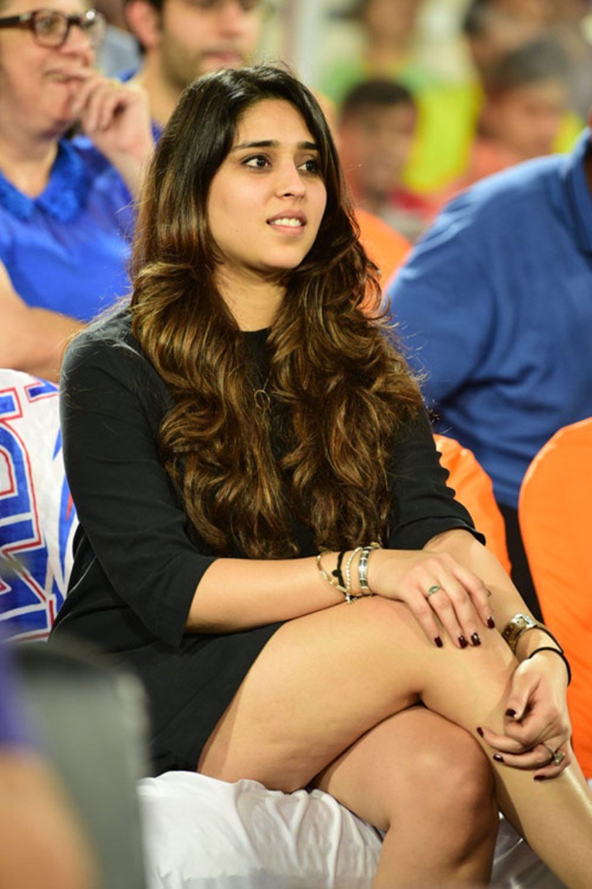 Hottest wife of Indian Cricketers, Hottest wife of Cricketers, Cricketr love, indian cricketer wife