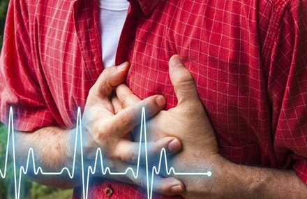 Heart Attack ही नहीं, इन कारणों से भी सीने में हो सकता है दर्द; एक्सपर्ट से जानना जरूरी