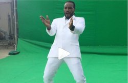 VIDEO : सनी लियोनी के गाने पर क्रिस गेल ने किया डांस, कहा…