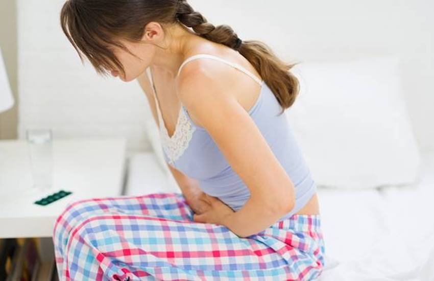 Gallstones, Gallstones In stomach, effect Of Skipping breakfast, Stomach Problems, Chinese Women Devloped 200 Gallstones, Stomach Ache, Stomach Tips, Health Tips In Hindi, Health News In Hindi, Jansatta