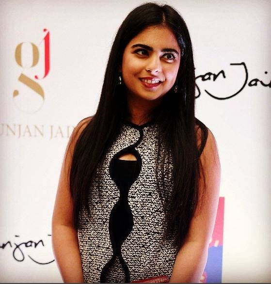 Aakash Ambani,Isha Ambani,Reliance shareholders,Business News,Reliance AGM,Reliance 4G Feature Phone,Jio Phone, ,Isha Ambani photos, ,Isha Ambani inportant facts
