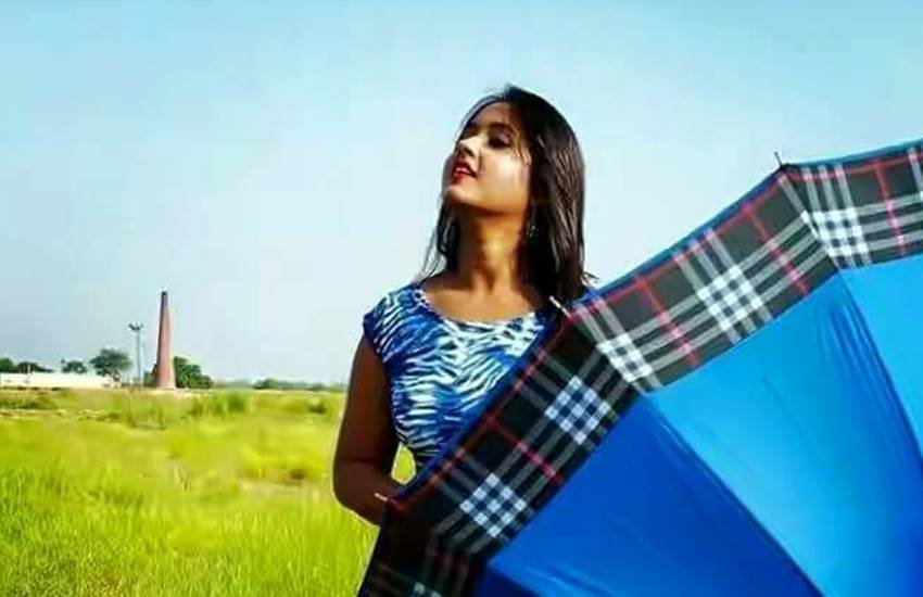 bhojpuri actress income, top bhojpuri actress list, bhojpuri actress salary, bhojpuri actress salary per film, bhojpuri actress movie fees, bhojpuri movie budget, bhojpuri movie actress, bhojpuri actress bold photo, bhojpuri actress name list