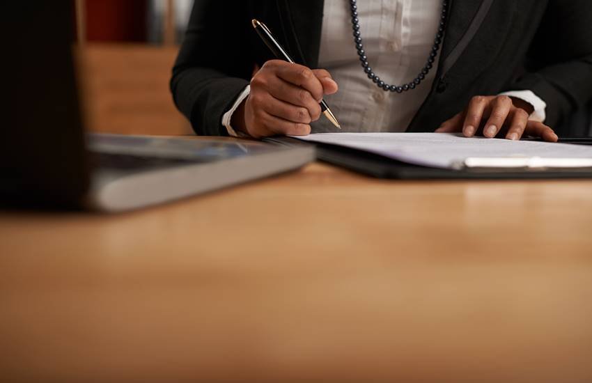 5. FINANCE MANAGER Average Base Salary: US $123,534