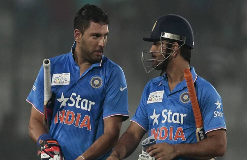 Fellow players teasing mahi as Bihari, mahendra singh dhoni reply, mahendra singh dhoni as Bihari, mahi, ms dhoni, dhoni, yuvraj singh, yuvi Fellow players teasing mahi as Bihari, mahendra singh dhoni reply, mahendra singh dhoni as Bihari, mahi, ms dhoni, dhoni, yuvraj singh, yuvi