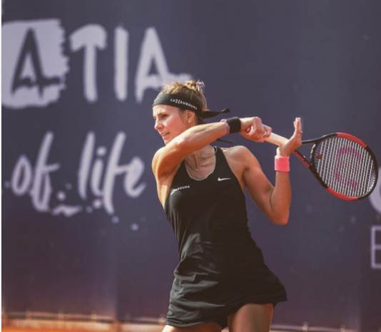 Mandy Minella,Wimbledon,4.5 Months Pregnant,Facebook,Serena Williams