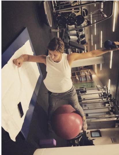 Mandy Minella,Wimbledon,4.5 Months Pregnant,Facebook,Serena Williams