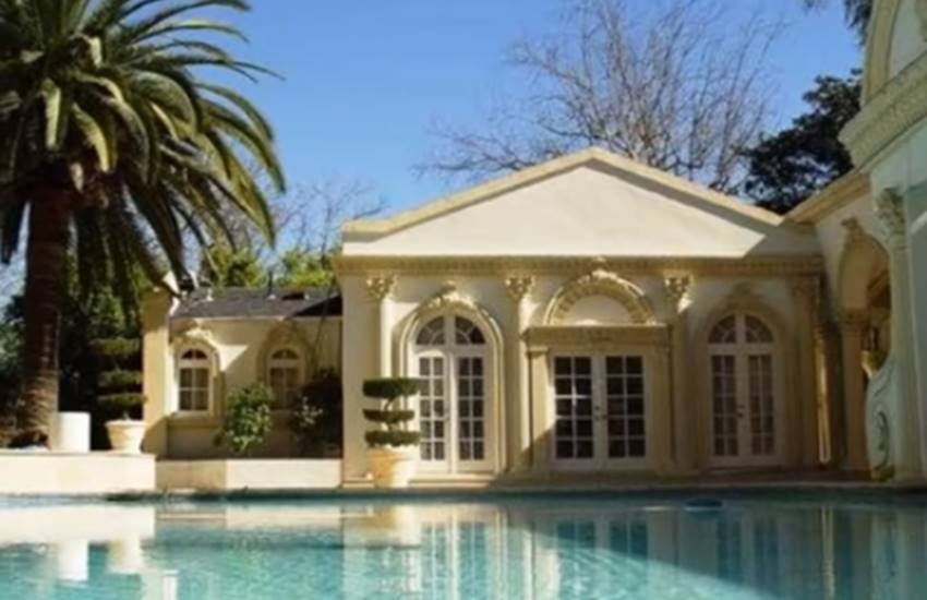 shahrukh khan home, shahrukh khan, shahrukh khan house mannat, shahrukh khan house mannat photos, mannat photos, salman khan house photos, shahrukh khan house mannat inside, shahrukh khan house mannat interior, shahrukh khan home photos