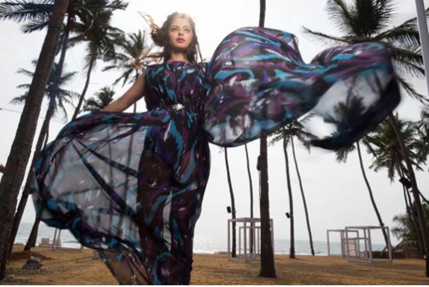 Meera Chopra, Nila, Tamil Actress Meera chopra, Priyanka Chopra Sister Meera chopra, Tamil Star meer chopra, Meera chopra bollywood movie, Meera chopra hot photos, meera chopra movies