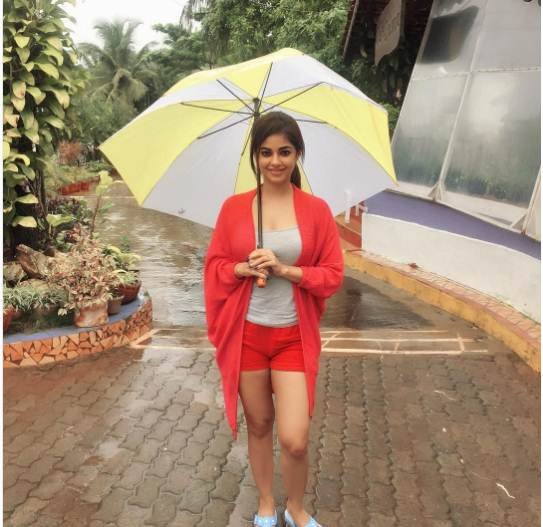 Meera Chopra, Nila, Tamil Actress Meera chopra, Priyanka Chopra Sister Meera chopra, Tamil Star meer chopra, Meera chopra bollywood movie, Meera chopra hot photos, meera chopra movies