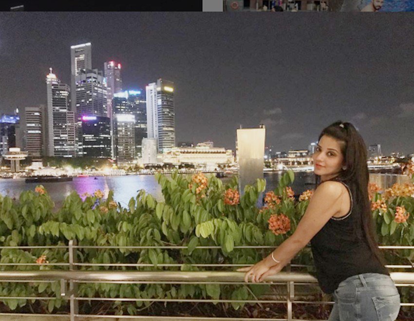 Photos of Singapore, Malaysia, Monalisa, Monalisa Honymoon Trip, Monalisa honymoon photos, Monalisa latest photos, monalisa bikni photos, minalisa hot pocs, Monalisa- vikrant