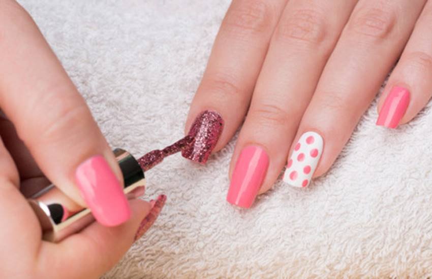 Nail Beauty, Nail Beauty Tips, How To make Nails Beautifull, How To make Nails Attractive, Swirl Nail Art, Nail art Tips, Nail Piercing, Nail Culture, Beauti Tips In Hindi, Lifestyle News In Hindi, jansatta Nail Beauty, Nail Beauty Tips, How To make Nails Beautifull, How To make Nails Attractive, Swirl Nail Art, Nail art Tips, Nail Piercing, Nail Culture, Beauti Tips In Hindi, Lifestyle News In Hindi, jansatta